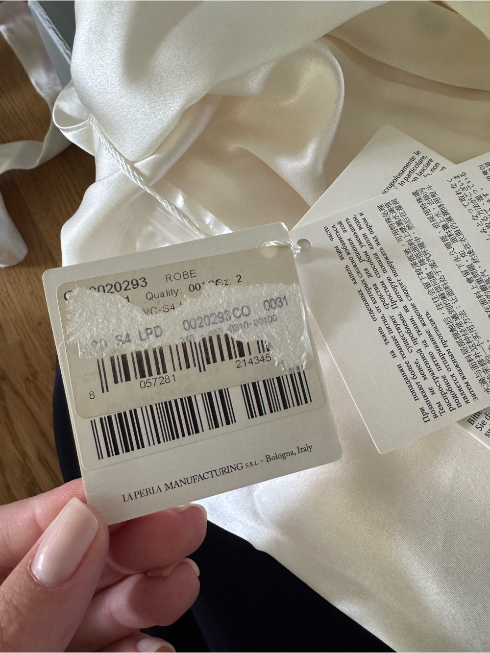La Perla Silk Robe - Picture 6 of 6